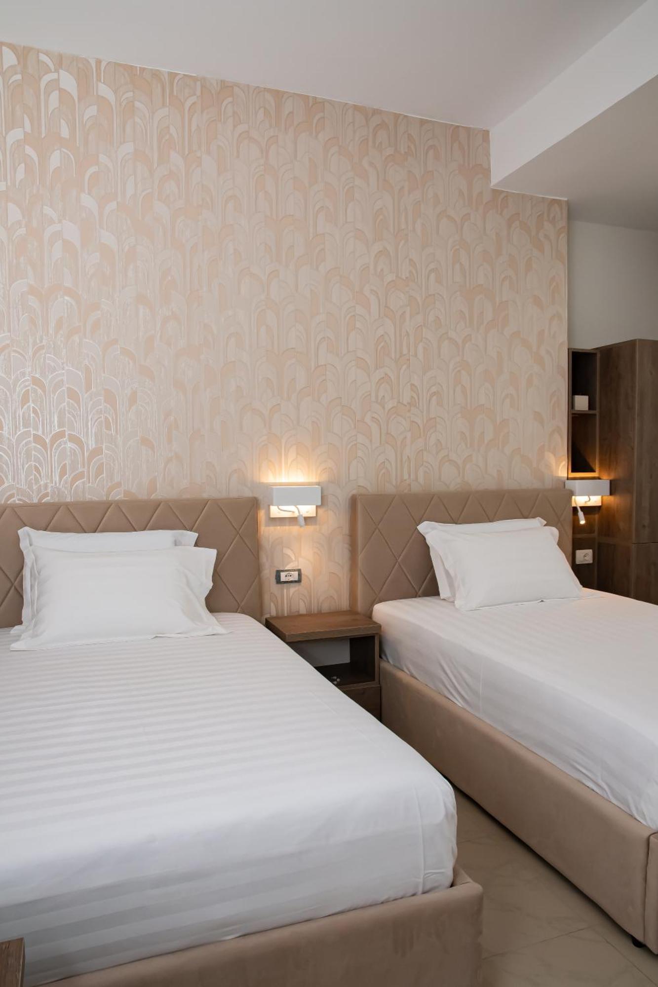 Alv Rent Rooms Vlora Kültér fotó