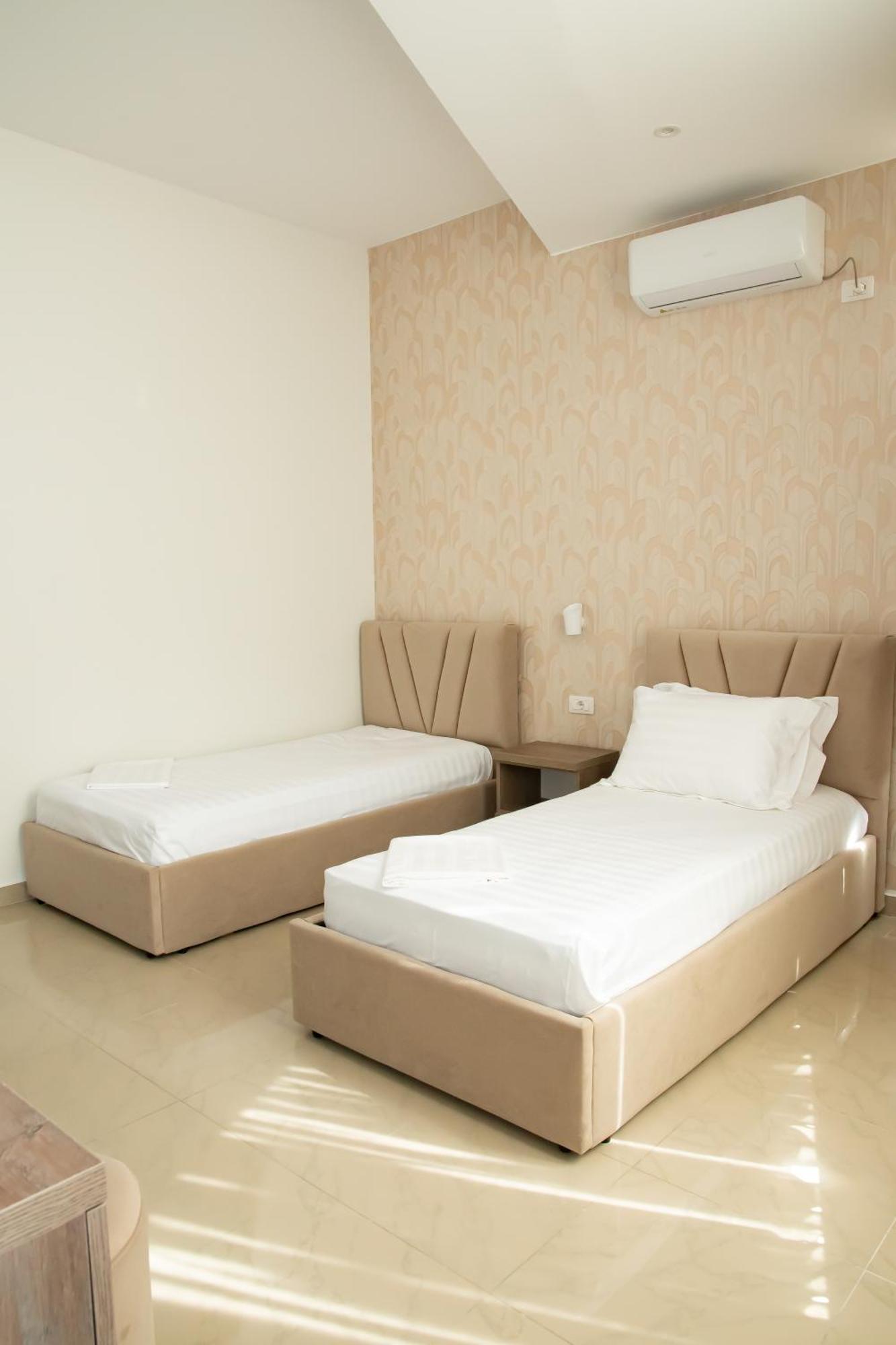 Alv Rent Rooms Vlora Kültér fotó